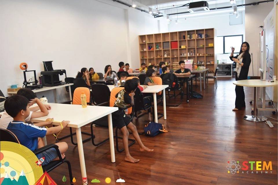 Young Inventor Lab activity at STEM Academy